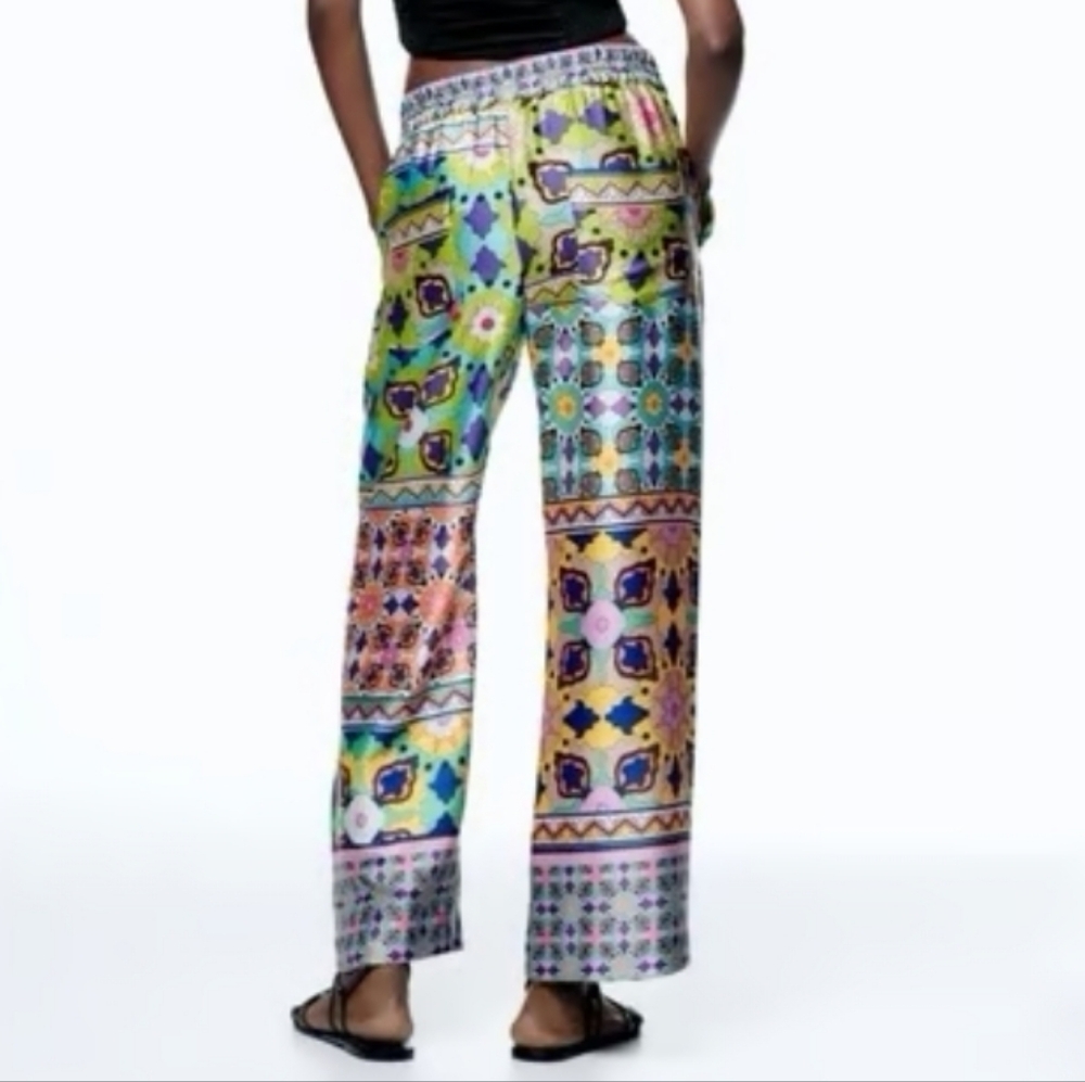 Zara Silky Multicolored Pull On Pants, Size Large - Picture 2 of 10